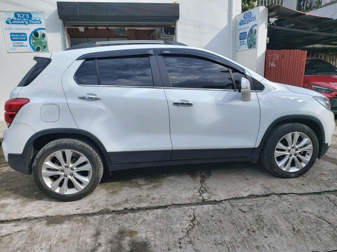 Chevrolet Trax Trax Auto (Category: Used Cars) located in Manila. Submitted by reeeg21 (Listing ID 1455076948, Image 2). Description: Fresh na fresh pa po. Di msyado nagamit since personal use lang po ng tita ko. 2618 mileage. Top of the line. Pass sa mga buy n sell prices offer!! Nego price..