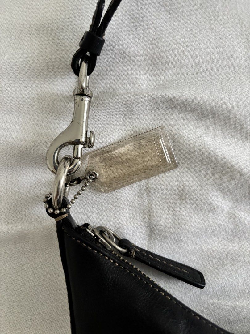 Rare Coach Black Leather Shoulder Hobo bag (Category: Shoulder Bags) located in Talavera. Submitted by silkshop8i8 (Listing ID 1454996077, Image 2). Description: RFS: Decluttering Width 7 inches Height 9 inches no leather damage MOP GCASH MOD J&T.