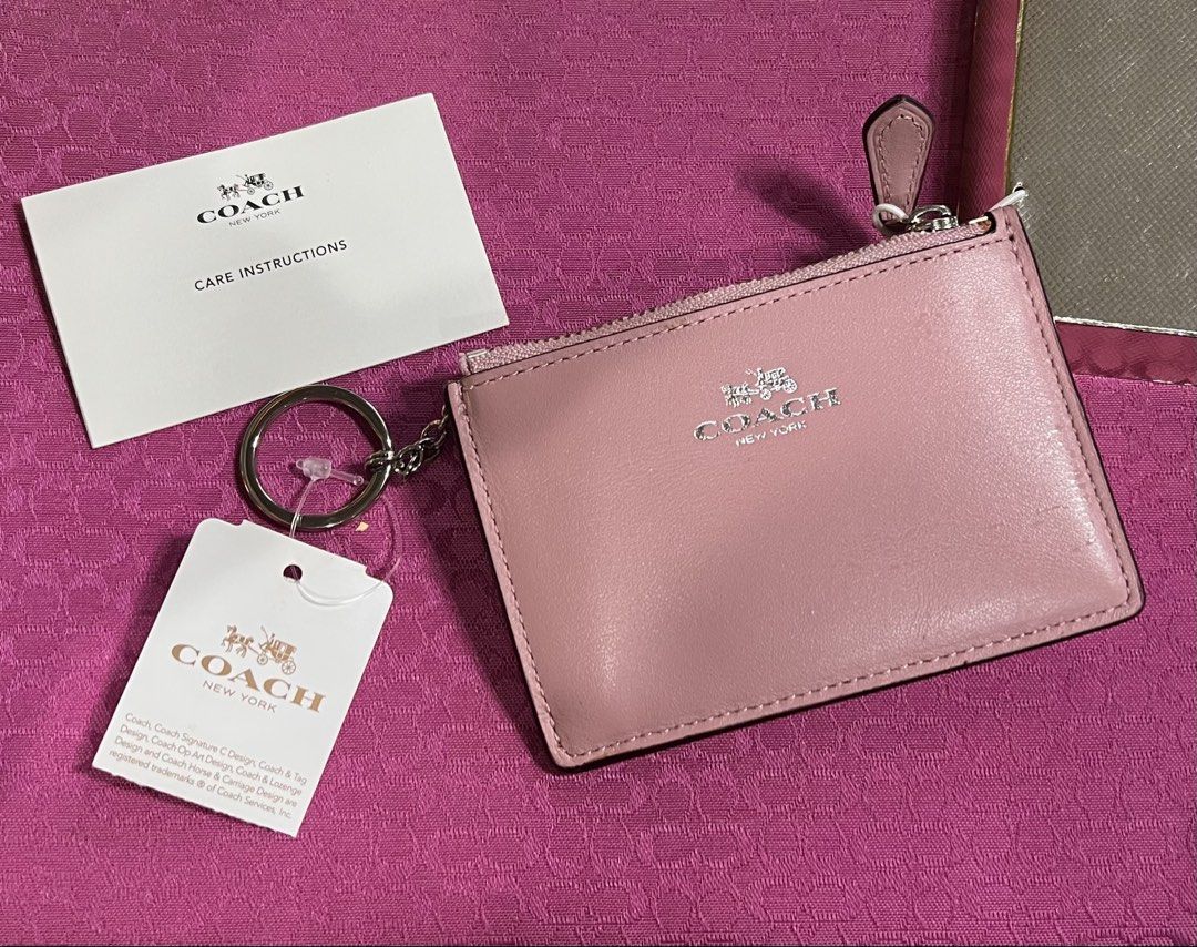 coach card holder wallet (Category: Wallets & Card holders) located in Quezon City. Submitted by brand.selection (Listing ID 1455088938, Image 1). Description: available on hand .