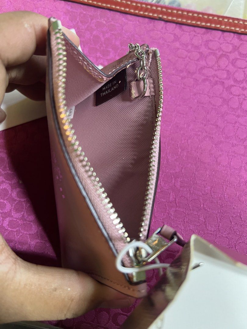coach card holder wallet (Category: Wallets & Card holders) located in Quezon City. Submitted by brand.selection (Listing ID 1455088938, Image 3). Description: available on hand .