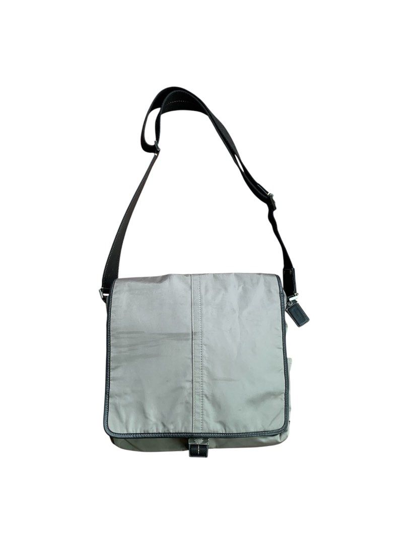 Coach Transatlantic Messenger Bag (Category: Luxury Bags & Wallets) located in Buhi. Submitted by sneak_pick (Listing ID 1454983535, Image 1). Description: Coach Transatlantic Messenger Bag Height: 14” Width: 15” Depth: 12” Condition: 9.5/10 Flaw/s: Minimal dirt.
