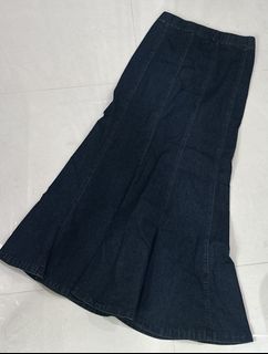 (Category: ) located in . Submitted by shopaholic_closet203 (Listing ID 1455000653, Image 1). Description: .