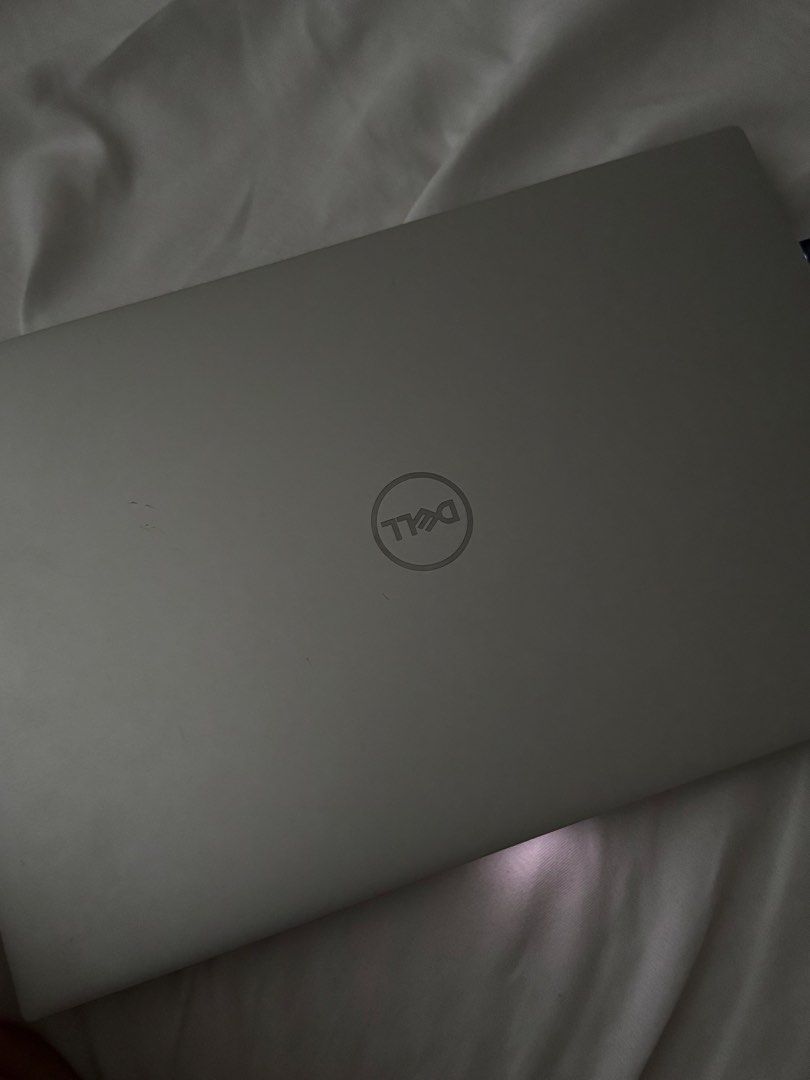 Dell XPS 9510 i9 11th gen (Category: Laptops & Notebooks) located in Manila. Submitted by myla.sab (Listing ID 1455003763, Image 2). Description: pass sa low ballers. i dont really wanna sell this cuz of the very sulit specs but im eyeing a macbook :(( Intel Core i9-11900H (11th Gen) NVIDIA GeForce RTX 3050 4GB 32GB DDR4 RAM 1TB NVMe SSD 15.6” FHD+ (1920×1200) Anti-Glare Display 86Wh Battery Fingerprint Reader 130W USB-C Charger Included Windows 