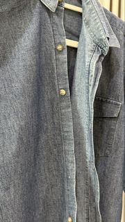 (Category: ) located in . Submitted by shopaholic_closet203 (Listing ID 1454988736, Image 1). Description: .