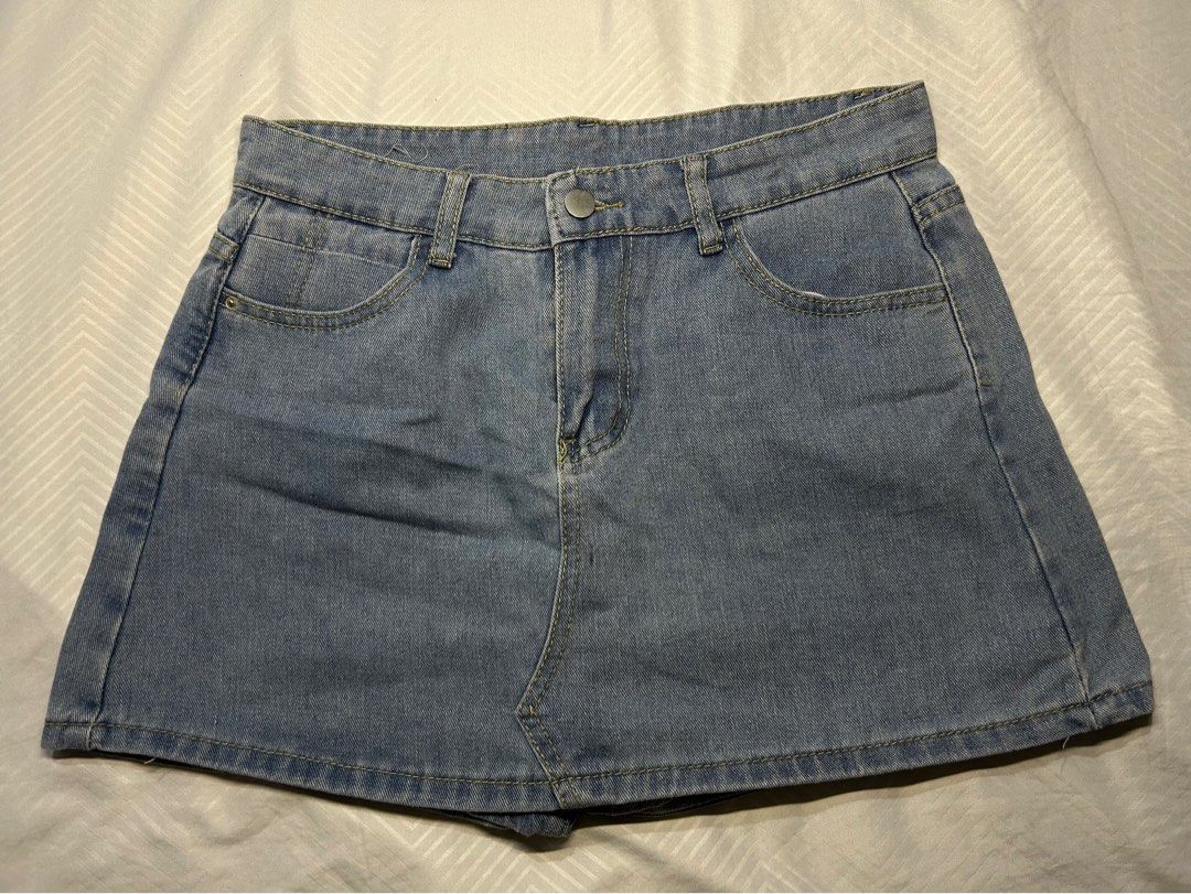 denim skort (Category: Shorts) located in Manila. Submitted by fromrie (Listing ID 1455096089, Image 1). Description: .