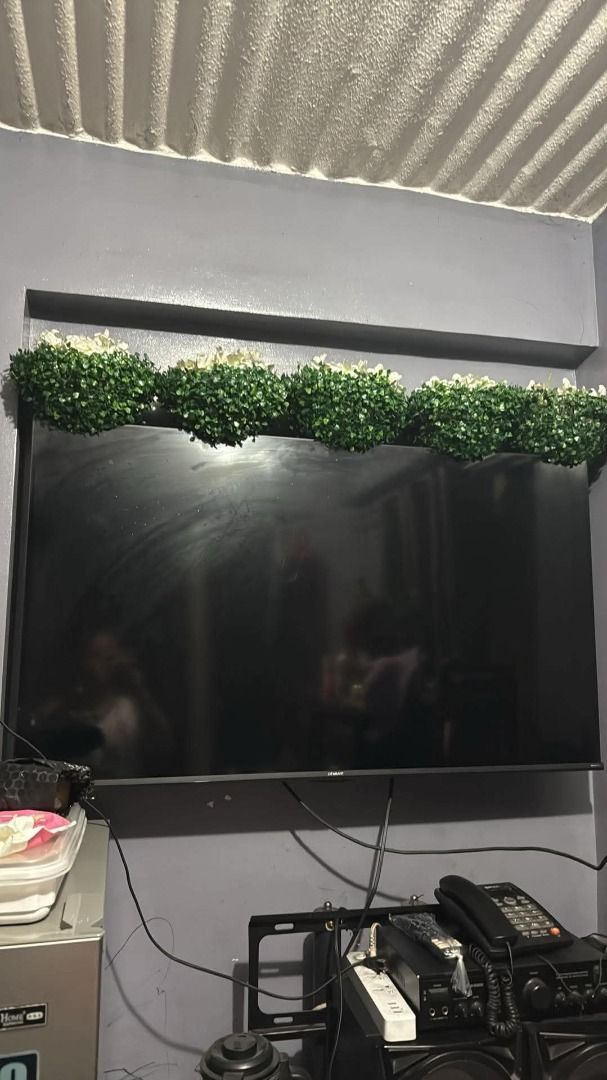 Devant smart tv 50 inches (Category: TV) located in Manila. Submitted by jaycleccio05371 (Listing ID 1455096782, Image 1). Description: Rush sale devant smart tv 50 inches almost new.