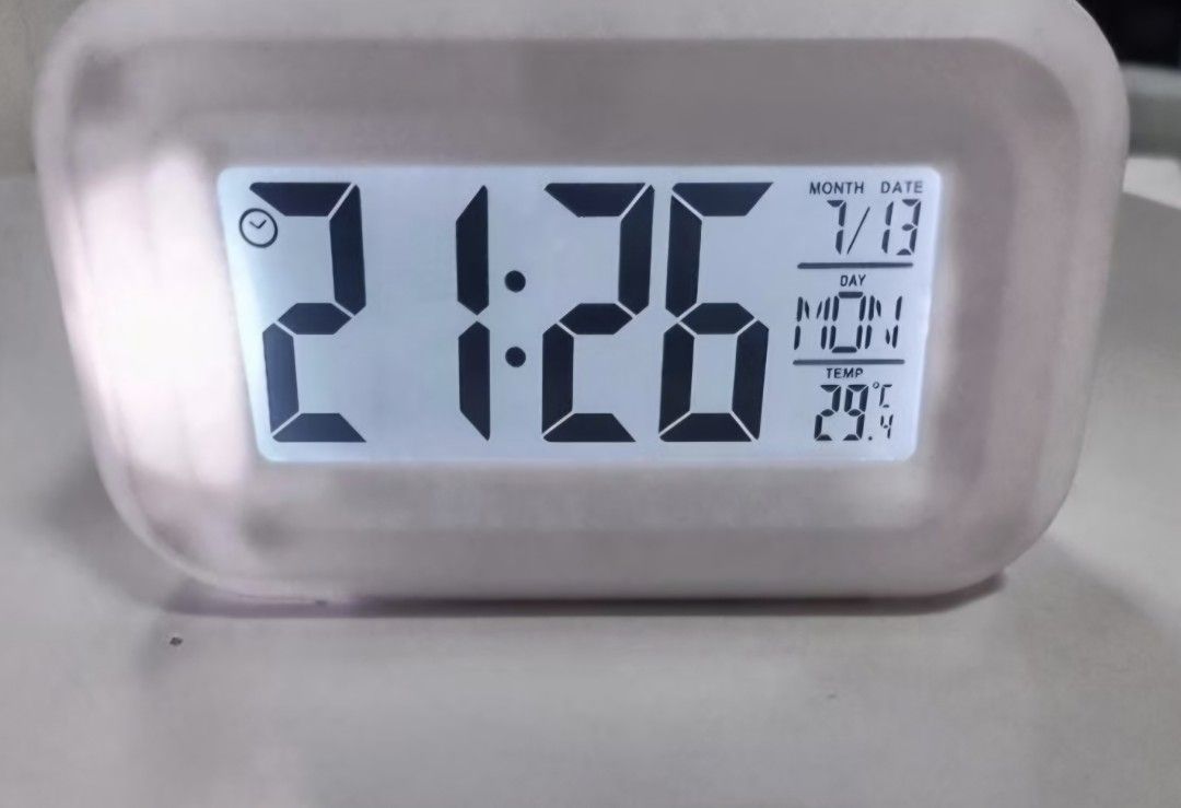 Digital Clock (Category: Clocks) located in Singapore. Submitted by jolimmo (Listing ID 1455061863, Image 1). Description: Digital clock for sale Can function as a clock, alarm, timer Message if interested.