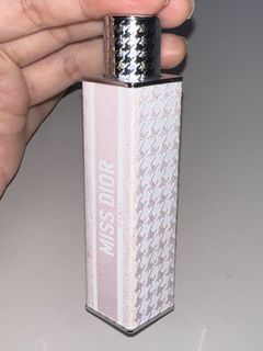 （分類：）位於 。 由 hispld 提交（商品編號 1455060197，圖片 1）。簡介： 。