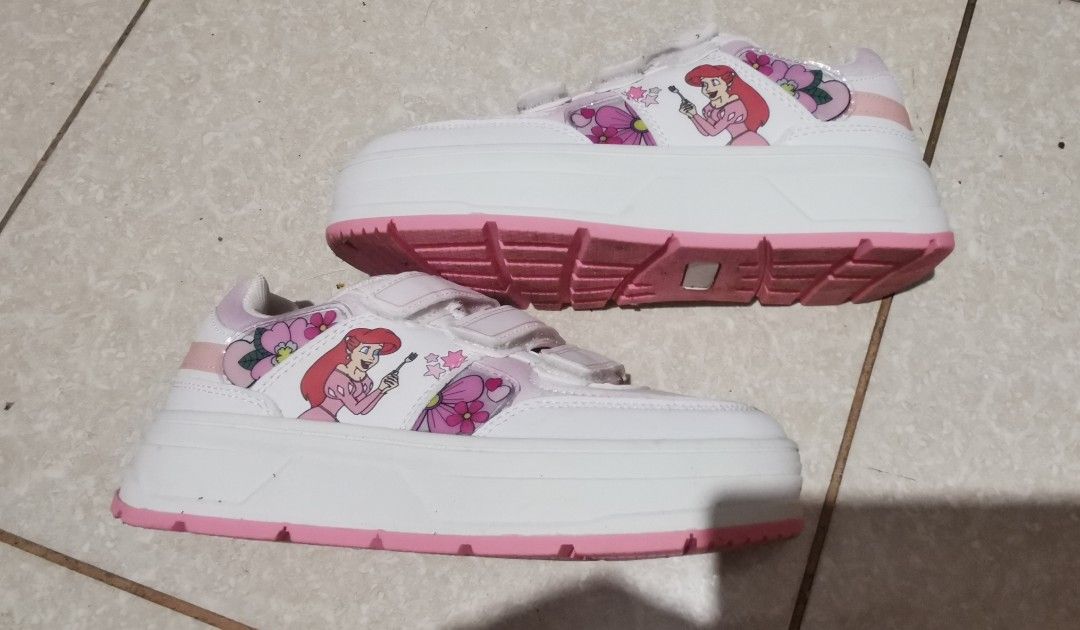 Disney Princess Ariel Shoes (Category: Babies & Kids Fashion) located in Caloocan City. Submitted by eternalbeing1112 (Listing ID 1455107305, Image 2). Description: Selling Little Mermaid Disney Shoes. Nasuot lang literally once. 555php.