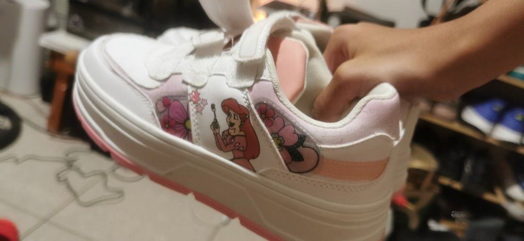 Disney Princess Ariel Shoes (Category: Babies & Kids Fashion) located in Caloocan City. Submitted by eternalbeing1112 (Listing ID 1455107305, Image 1). Description: Selling Little Mermaid Disney Shoes. Nasuot lang literally once. 555php.
