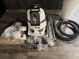 (Category: ) located in . Submitted by preloved_vacuums (Listing ID 1455021301, Image 1). Description: .