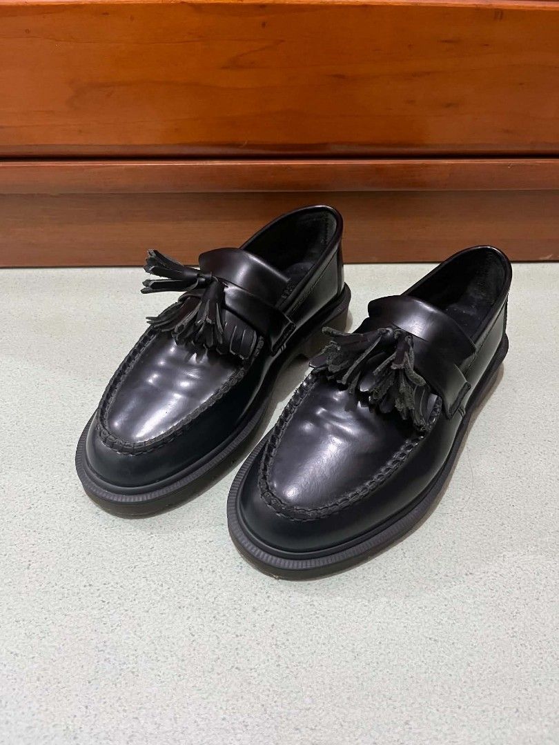 DR. MARTENS Adrian Tassel Loafers (SIZE 38) (Category: Loafers) located in Santa Cruz. Submitted by friendlyfire1 (Listing ID 1455043713, Image 1). Description: Good as new (NO BOX) +SF.