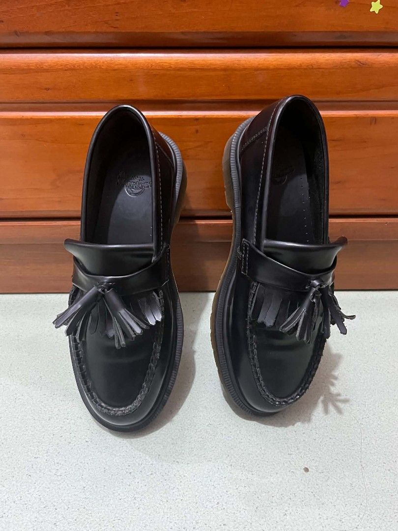 DR. MARTENS Adrian Tassel Loafers (SIZE 38) (Category: Loafers) located in Santa Cruz. Submitted by friendlyfire1 (Listing ID 1455043713, Image 3). Description: Good as new (NO BOX) +SF.