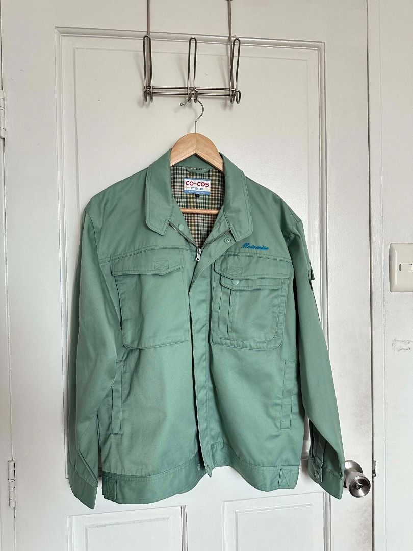 Earthy Green Co-Cos Workwear Jacket (Category: Coats, Jackets and Outerwear) located in San Juan City. Submitted by sev.sells (Listing ID 1455133120, Image 1). Description: Earthy Green Co-Cos Workwear Jacket Size: L / Large (pm for measurements) Condition: Used 1-2x LOC: Mandaluyong City MOP: Gcash / Bank Transfer MOD: Lalamove, J&T RFS: decluttering.