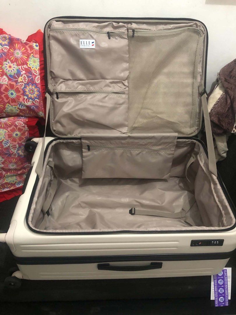 ELLE Travel Hardside Luggage (Category: Luggage) located in Caloocan City. Submitted by livedragon_788d7b (Listing ID 1455058426, Image 3). Description: .