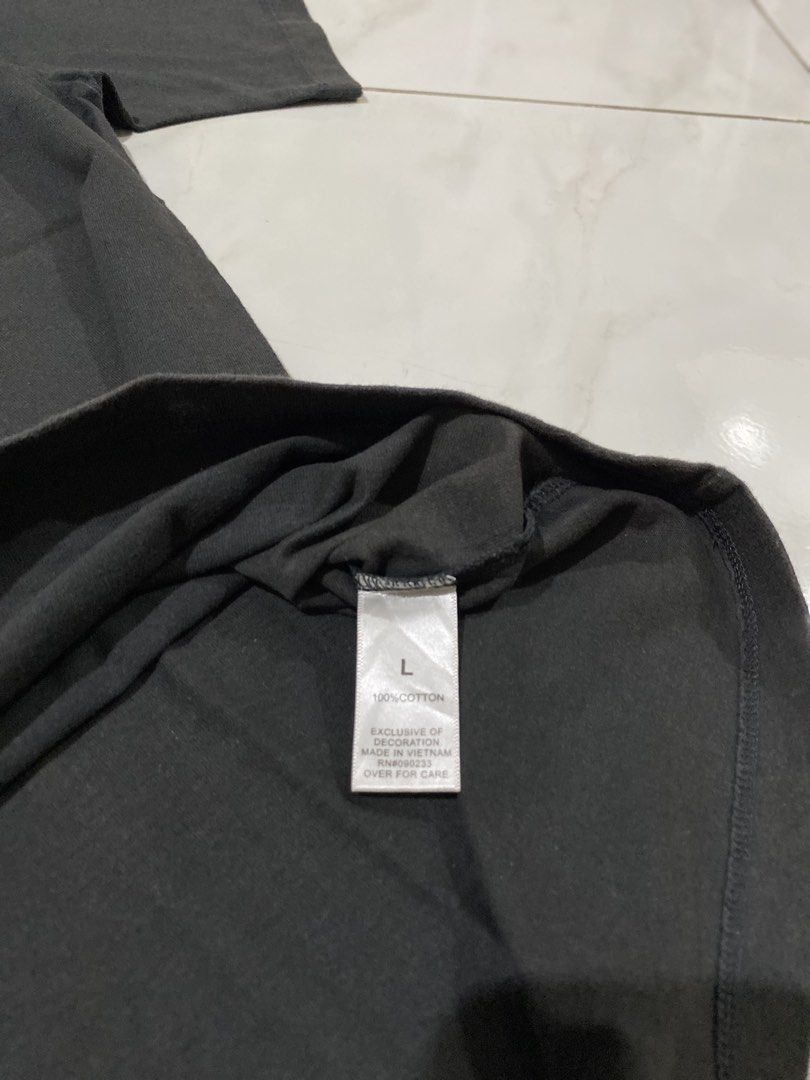 Essentials (Category: Tshirts & Polo Shirts ) located in Rizal. Submitted by channzy (Listing ID 1455021859, Image 3). Description: PAYMENT FIRST‼️ 🚚 COURIER J&T or Lalamove For meetup Cogeo, Antipolo only .