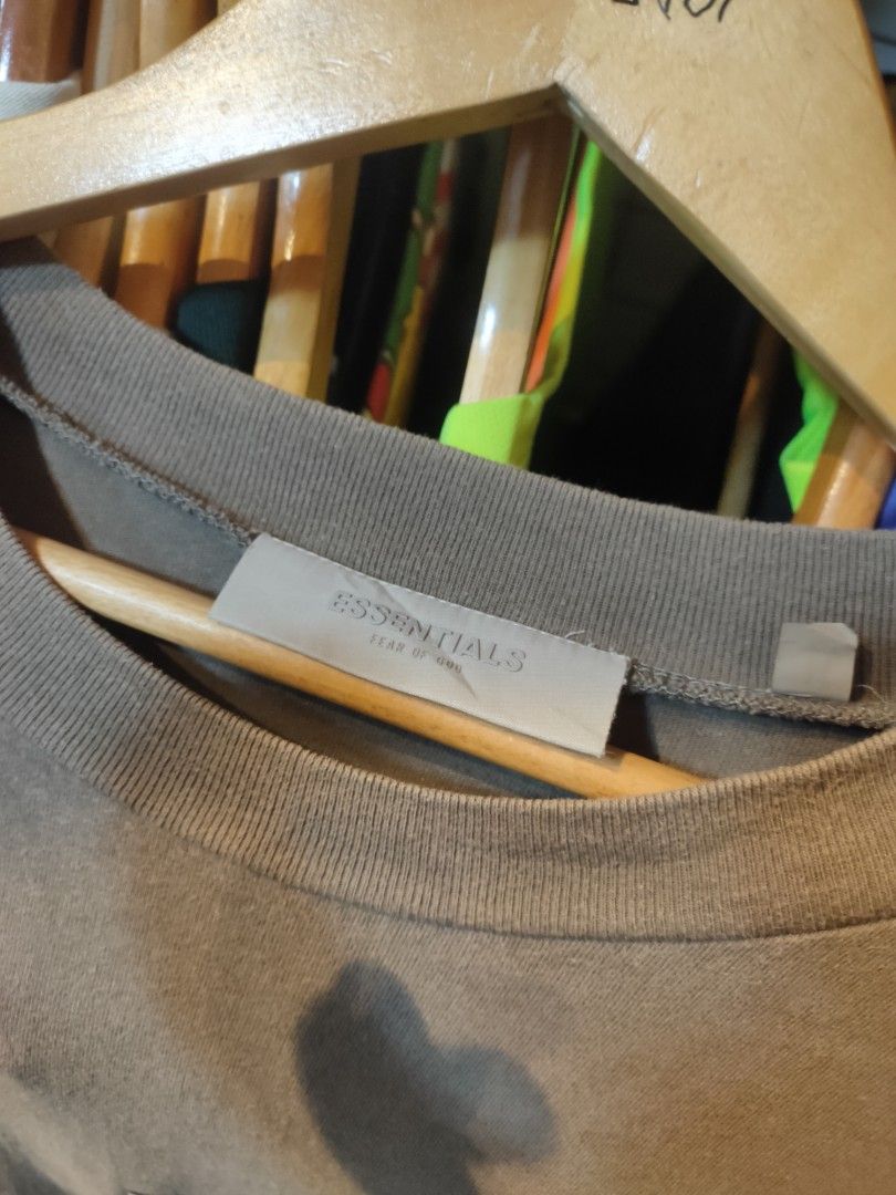 essentials (Category: Activewear) located in Caloocan City. Submitted by emsxz01 (Listing ID 1455138326, Image 3). Description: large..