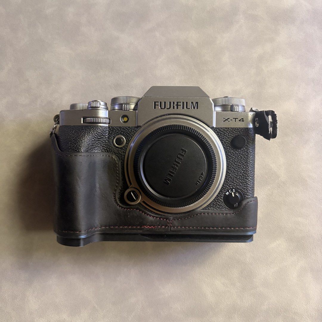Fujifilm XT4 (Category: Cameras) located in Calamba. Submitted by chanalcaras (Listing ID 1454953246, Image 1). Description: FUJIFILM XT4 Condition 8.8/10 No issue. Complete with Box 4 Batteries (1 Fuji 3 wasabi) Shuttercount around 18-20k Meet up around Calamba Laguna. Can do lalamove and bank transfer for payment..