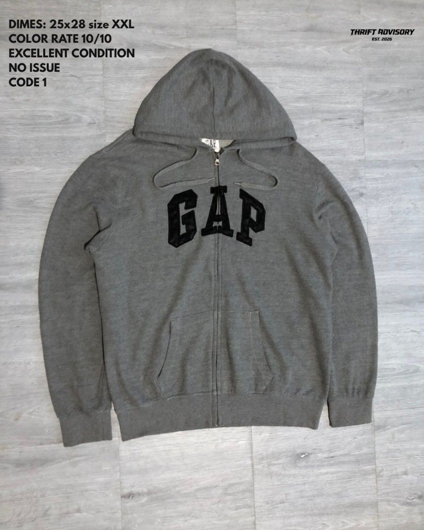 GAP ZIP HOODIE (Category: Coats, Jackets and Outerwear) located in Guagua. Submitted by captrcher (Listing ID 1455032857, Image 1). Description: .