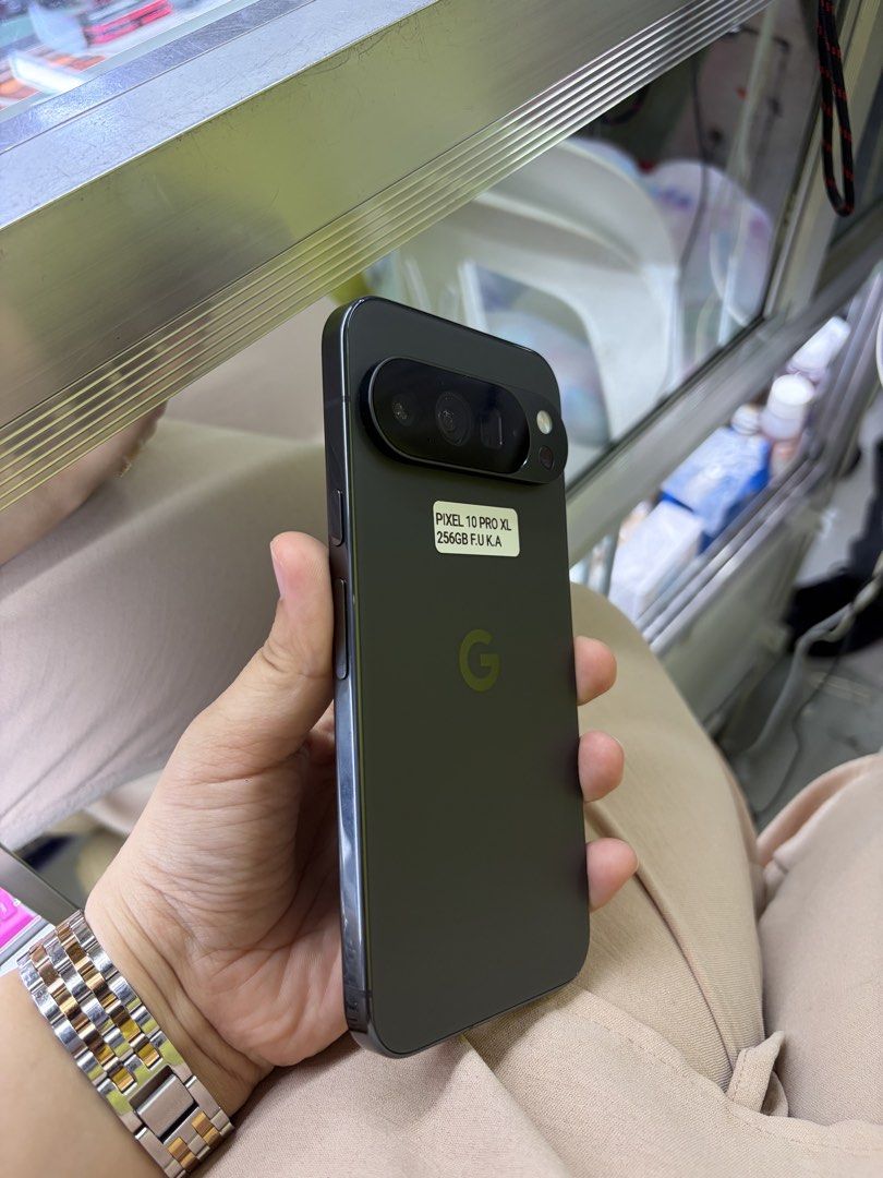 Google Pixel 10 Pro XL 256gb FU No issue (Category: Google Pixel) located in San Juan City. Submitted by javedsgadgetshop (Listing ID 1454963202, Image 2). Description: WE BUY AND SELL SO PWEDE MAGBINTA OR SWAP ! INSTALLMENT OPTIONS : SPAY LATER / GGIVES / CREDIT CARD / SKYRO / HOMECREDIT (BRANDNEW) Quick Specs : 💵 Google Pixel 10 Pro XL •256gb •US Variant •Good batt health •Factory Unlock •95% Smoothness •No hidden issue | No Repaired •100% Aut