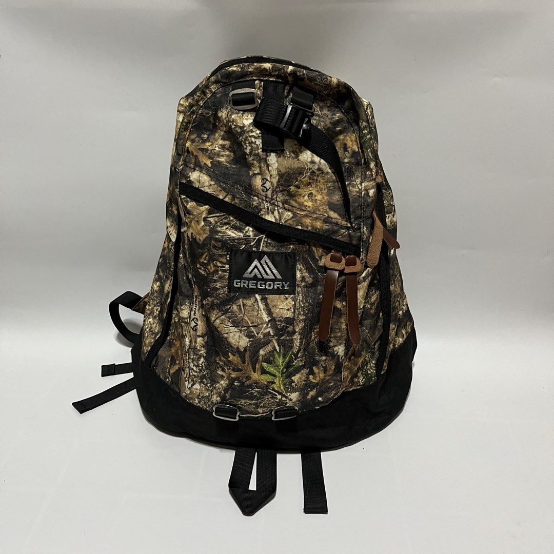 Gregory Real Tree Back Pack 26L (Category: Backpacks) located in Bacoor. Submitted by ItsShoeGood (Listing ID 1455081529, Image 2). Description: Like new condition no issue.