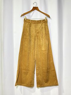 (Category: ) located in . Submitted by duothrifting (Listing ID 1455078938, Image 1). Description: .