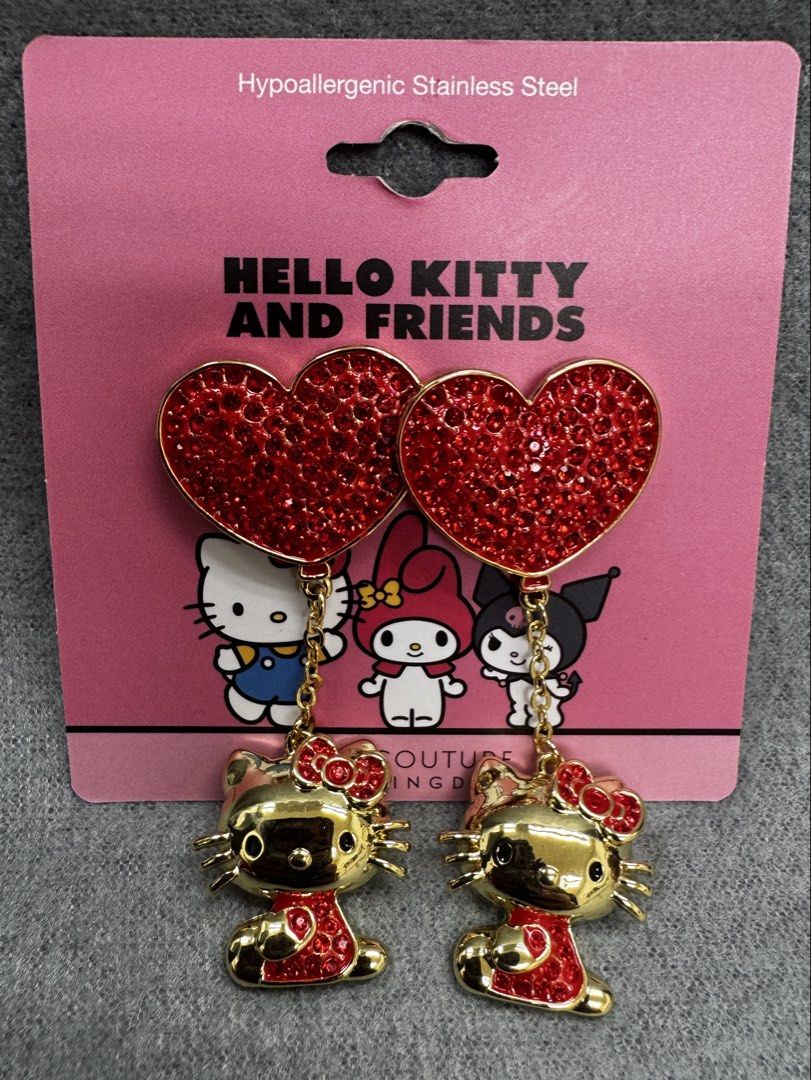 HelloKitty耳環 （分類：耳環）位於 Hong Kong。 由 joee1230 提交（商品編號 1454954250，圖片 7）。簡介： 旅行時見到買回港 可面交/先payme/alipay再安排順豐到付。