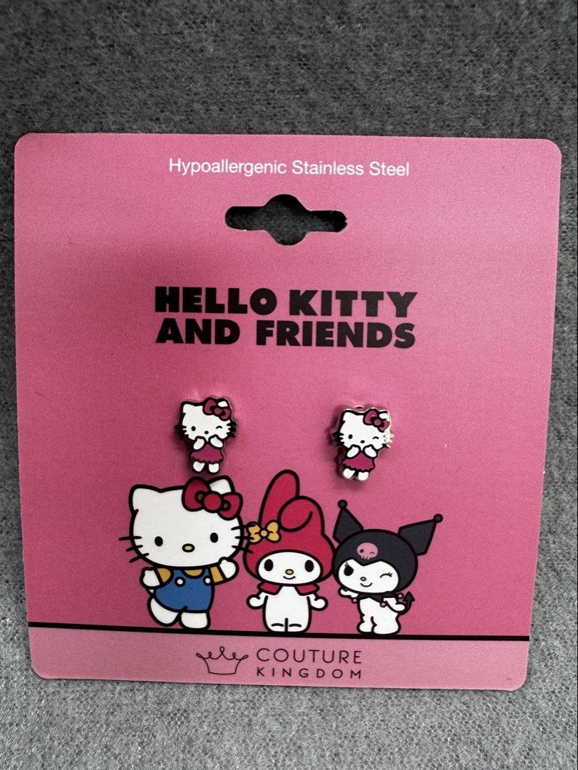 HelloKitty耳環 （分類：耳環）位於 Hong Kong。 由 joee1230 提交（商品編號 1454954250，圖片 6）。簡介： 旅行時見到買回港 可面交/先payme/alipay再安排順豐到付。