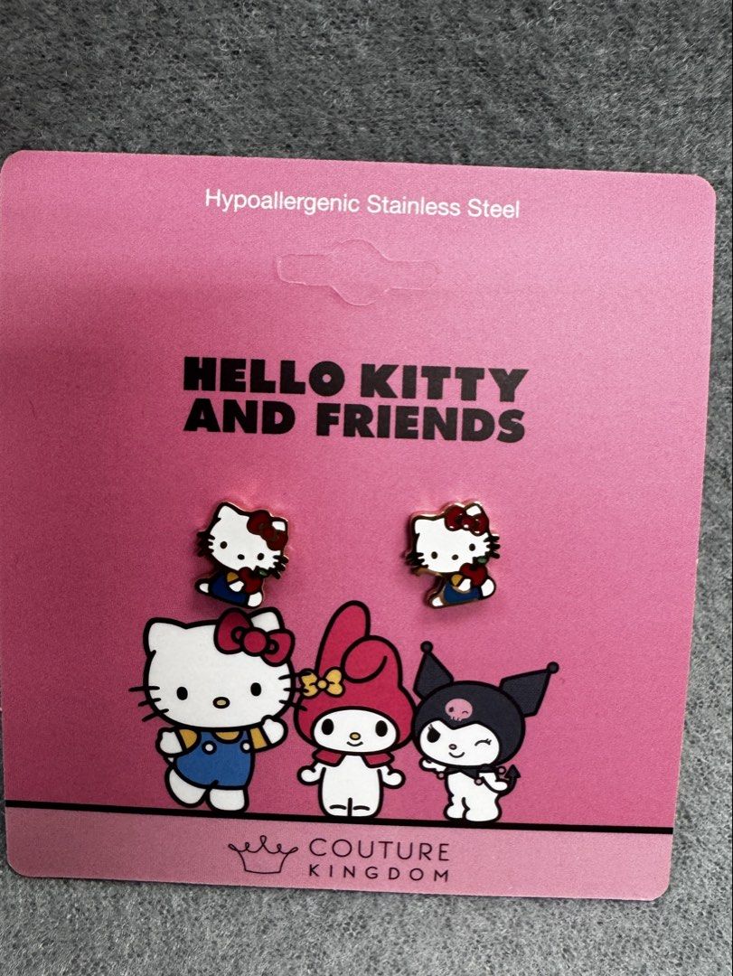 HelloKitty耳環 （分類：耳環）位於 Hong Kong。 由 joee1230 提交（商品編號 1454954250，圖片 3）。簡介： 旅行時見到買回港 可面交/先payme/alipay再安排順豐到付。