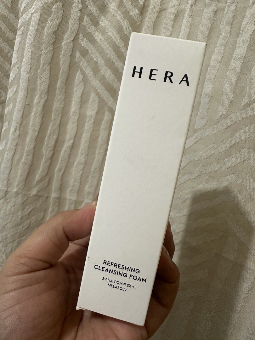 HERA cleansing foam (Category: Face Care) located in San Pablo. Submitted by reeys_neen (Listing ID 1454987245, Image 2). Description: HERA refreshing cleansing foam 3-AHA Complex+ MELASOLV 50g.