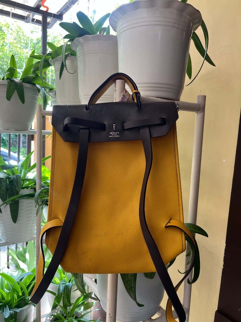 Herbag Backpack (Category: Luxury Bags & Wallets) located in Cagayan de Oro. Submitted by zaybanlx (Listing ID 1455092602, Image 2). Description: not coded.