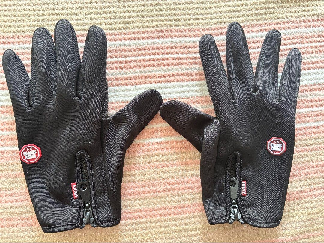 Hkxy Winter Gloves (Category: Gloves) located in Pasig City. Submitted by adikinsdeclutter (Listing ID 1454955669, Image 1). Description: .