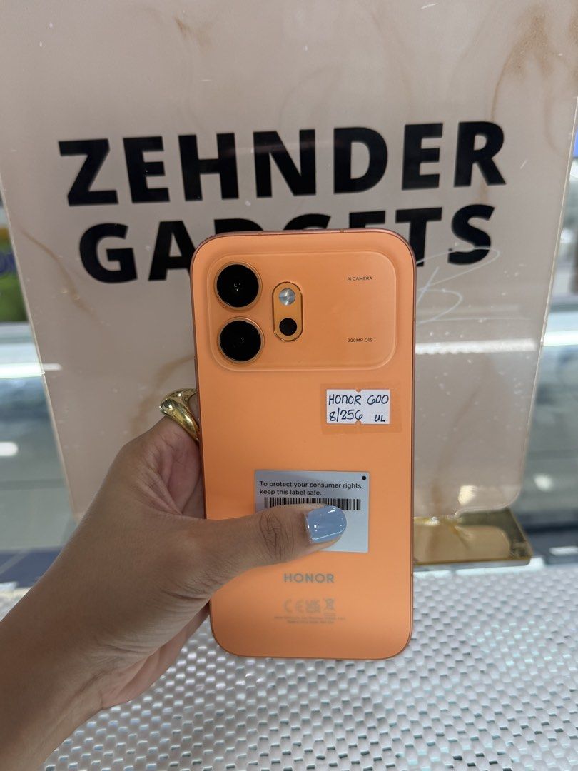 HONOR 600 8/256GB OPENLINE (SLIGHTLY USED) (Category: Huawei) located in San Juan City. Submitted by desireebayal96 (Listing ID 1455005577, Image 1). Description: HONOR 600 * 8/256GB * OPENLINE * DUAL SIM * 200MP * 7000mAh * 120Hz * SNAPDRAGON 7 GEN 4 * 100% SMOOTH * NO DENTS * NO SCRATCH * NO AMOLED BURN * NO ISSUE * NO HISTORY OF REPAIR * UNIT ONLY (UNIT FROM PAWNSHOP) OPEN FOR COD SAME DAY DELIVERY PLUS SHIPPING FEE MESSAGE ME DIRECTLY FOR MOR