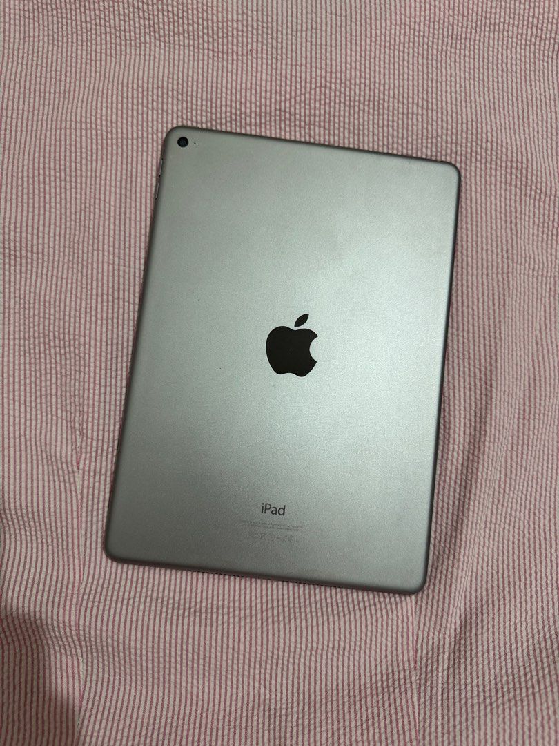 iPad Air 2 (Category: iPad) located in Manila. Submitted by matchaaq (Listing ID 1455113298, Image 2). Description: Personally mine for 5y! -vv smooth pa! good for watching netflix, reading, review and more :) -not used anymore for almost 3y na (more on macbook gamit q) -comes with pen and case and charger. -no box (naitapon na) -64gb (Wifi used) -apple id and fingerprint working! -honest issue second to the last and last pic. -negotiable :) .