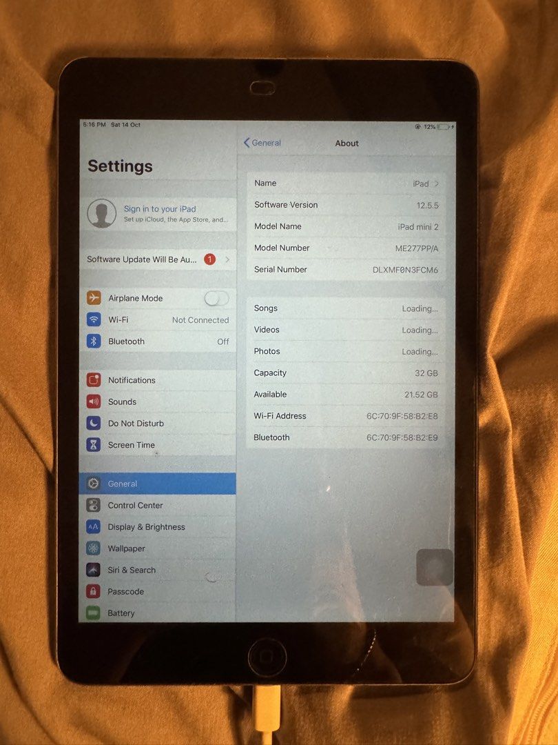 iPad Mini 2 (Category: iPad) located in Manila. Submitted by jakeong0 (Listing ID 1455060159, Image 2). Description: iPad Mini 2 - 32GB - All functional, damage is only on screen protector - Optional case - Uses lightning cable.