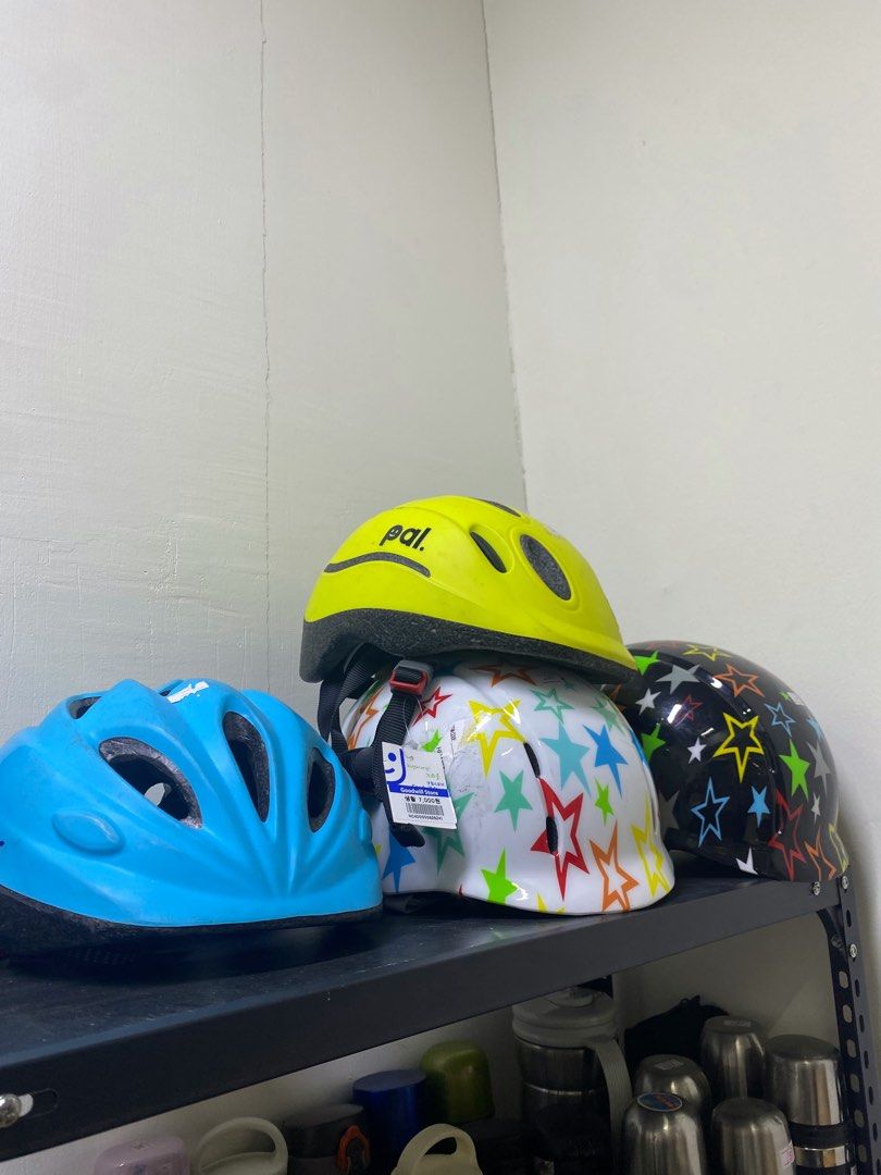 Japan Surplus kids helmet (Category: Bicycles) located in Caloocan City. Submitted by mzmarsz (Listing ID 1455090257, Image 1). Description: As is wer is Surplus po eto.