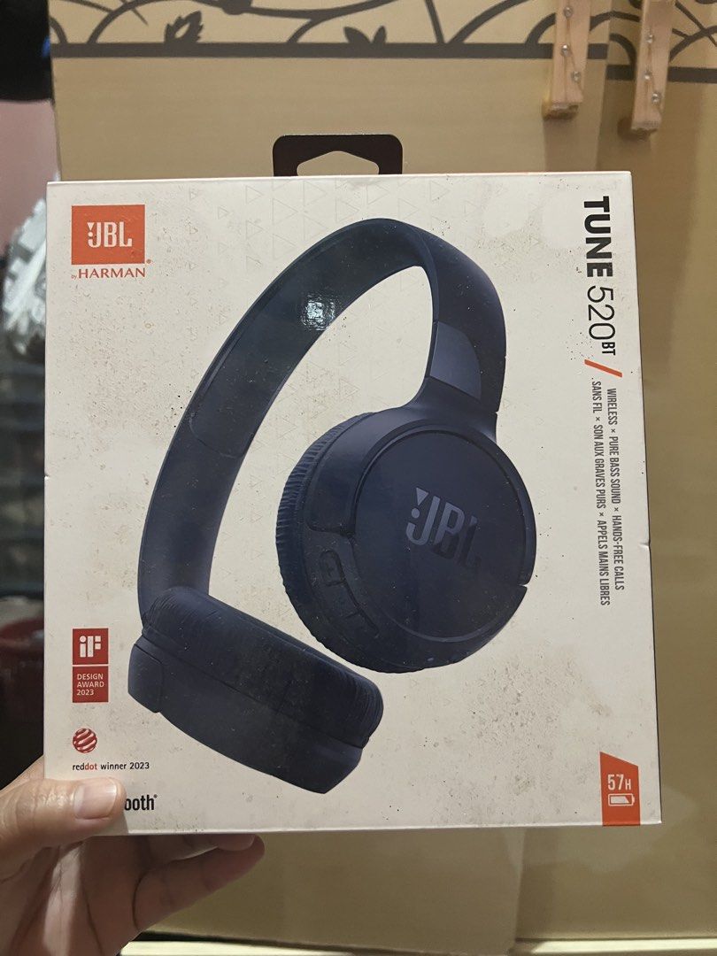 JBL Headset (Category: Headphones & Headsets) located in Cebu City. Submitted by ongcomaria93232 (Listing ID 1455031641, Image 1). Description: Used headset bought in Dubai last December 2025.