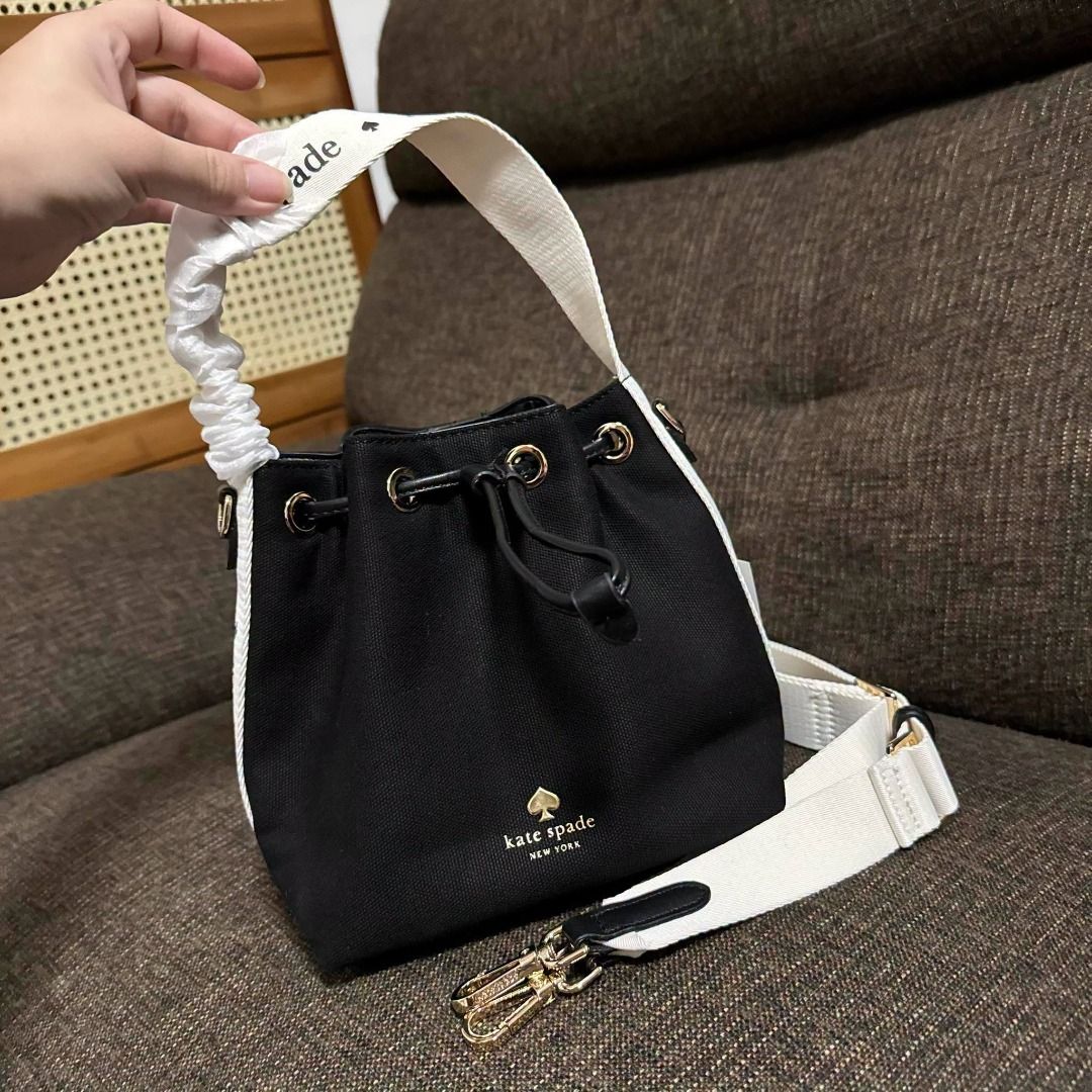 K S Kip Canvas Bucket for ladies (Category: Shoulder Bags) located in Quezon City. Submitted by mjmassortedfinds (Listing ID 1454990102, Image 3). Description: K S Kip Canvas Bucket ✅ 1 4 5 O each +sf ✅ Size: (H)19.5cm x (W)17.7cm x (D)11.4cm ✅ Paperbag Add 9 9 ✅ M P 0 & Brandnew 📸 Actual Pictures Posted 📲 PM for orders and inquiries 📌Pinas Onhand & Ready to Ship 📌We can Ship Nationwide (+SF) 📌No Return, No Exchange 📌If in DOUBT, please DO 