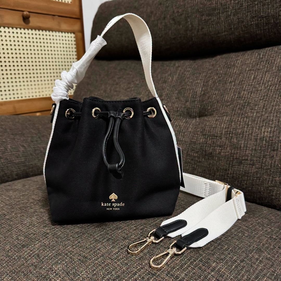 K S Kip Canvas Bucket for ladies (Category: Shoulder Bags) located in Quezon City. Submitted by mjmassortedfinds (Listing ID 1454990102, Image 1). Description: K S Kip Canvas Bucket ✅ 1 4 5 O each +sf ✅ Size: (H)19.5cm x (W)17.7cm x (D)11.4cm ✅ Paperbag Add 9 9 ✅ M P 0 & Brandnew 📸 Actual Pictures Posted 📲 PM for orders and inquiries 📌Pinas Onhand & Ready to Ship 📌We can Ship Nationwide (+SF) 📌No Return, No Exchange 📌If in DOUBT, please DO 