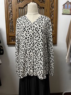 (Category: ) located in . Submitted by love_thrift (Listing ID 1455006837, Image 1). Description: .