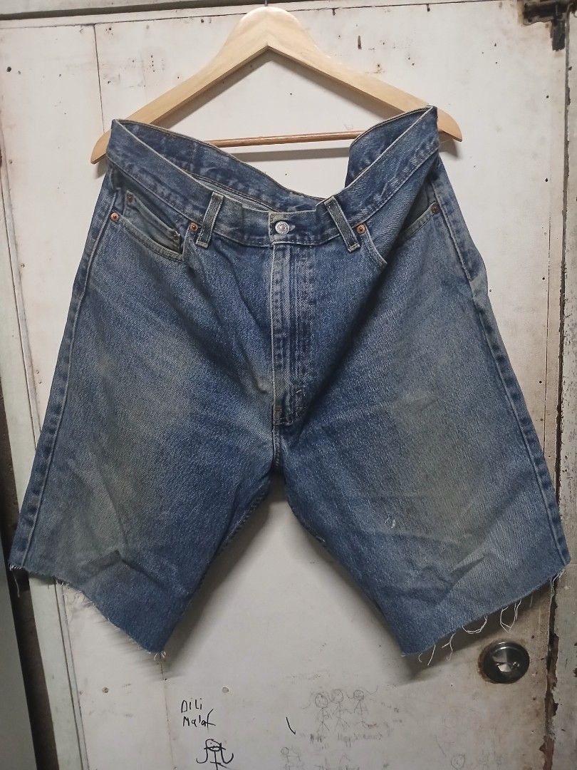 LEVI'S 550 CUT SHORT (Category: Shorts) located in Cebu City. Submitted by perfectzero (Listing ID 1455090135, Image 2). Description: .