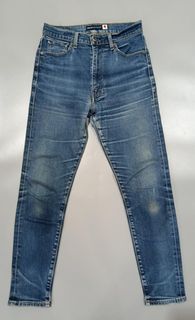 (Category: ) located in . Submitted by aydenthriftwear (Listing ID 1455057113, Image 1). Description: .
