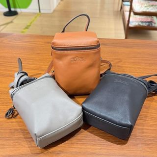 (Category: ) located in . Submitted by fancycollzstore (Listing ID 1455127020, Image 1). Description: .