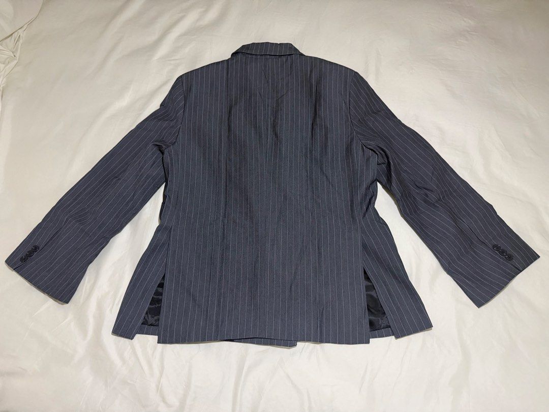 Love, Ara Oversized Dark Gray Stripes Double Breasted Blazer (Category: Coats, Jackets and Outerwear) located in Quezon City. Submitted by minispirea (Listing ID 1455124266, Image 2). Description: Brand new with tag attached Oversized / runs big • On hand & ready to ship • More photos/videos available upon request • Pay as you order • No returns or exchanges Location: Quezon City / BGC Delivery: • Weekdays — same-day evening or next-day delivery 