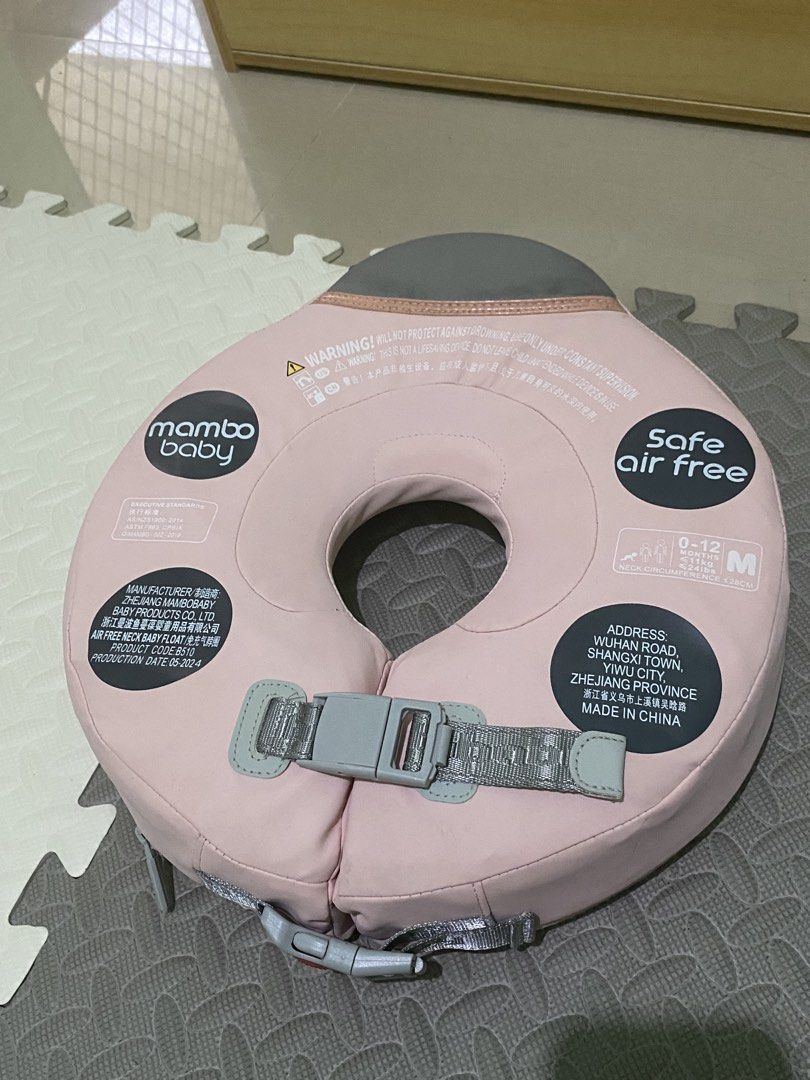 MAMBOBABY AIR-FREE NECK TYPE FLOATER (Category: Infant Playtime) located in Leyte. Submitted by vancoleen (Listing ID 1455052676, Image 1). Description: Mambobaby is the safest baby swimming floater that is free of leakage and inflation, offering great convenience, safety, and enjoyment for every baby. Recommended for 0-12 months old babies. RFS: Outgrown Orig price: 1,500.