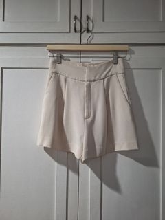 (Category: ) located in . Submitted by simplified_closetspace (Listing ID 1454965723, Image 1). Description: .