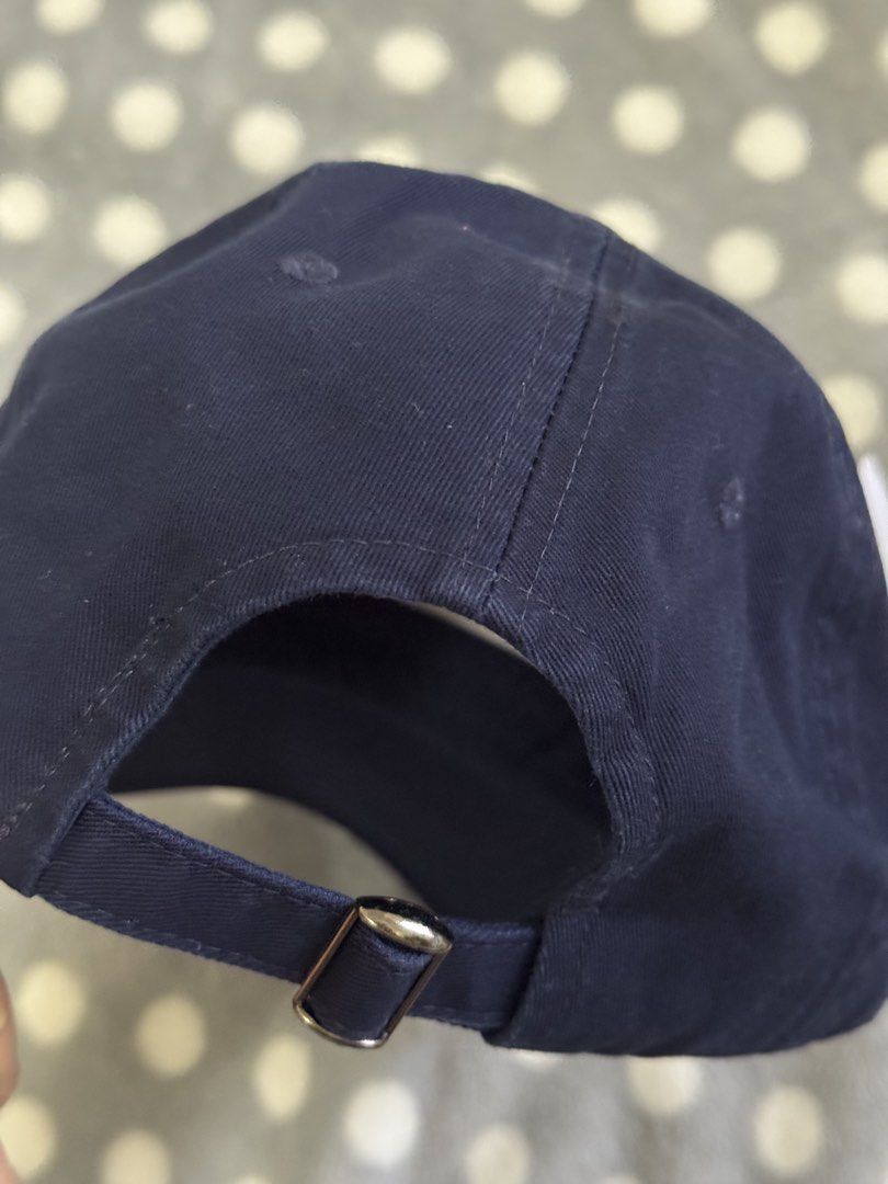 Marithe Hats Navy （分類：帽）位於 Hong Kong。 由 happy.shopaholics 提交（商品編號 1455060085，圖片 2）。簡介： New 。