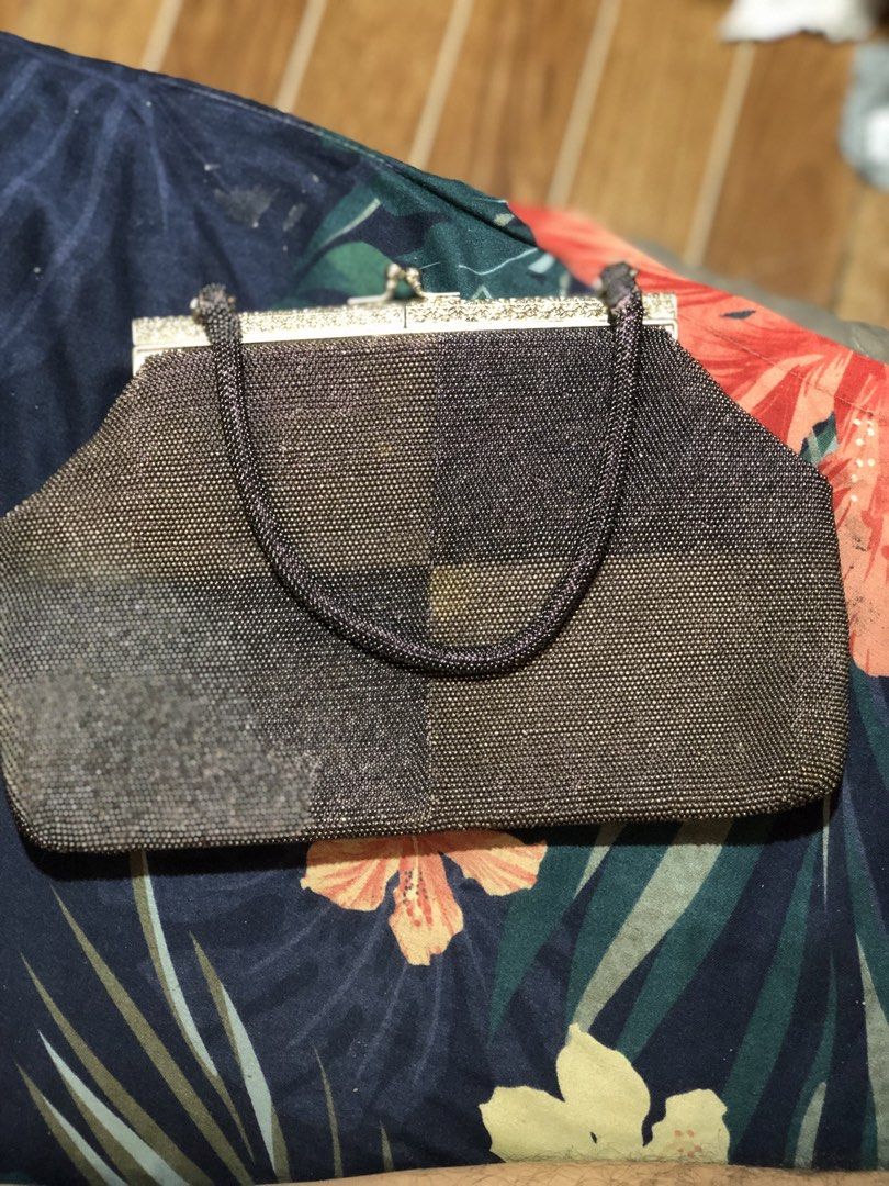 Mid century beaded clutch/bag (Category: Luxury Bags & Wallets) located in Mandaluyong City. Submitted by ericsukay (Listing ID 1454968266, Image 1). Description: Needs cleaning Still in good condition Can fit phone .