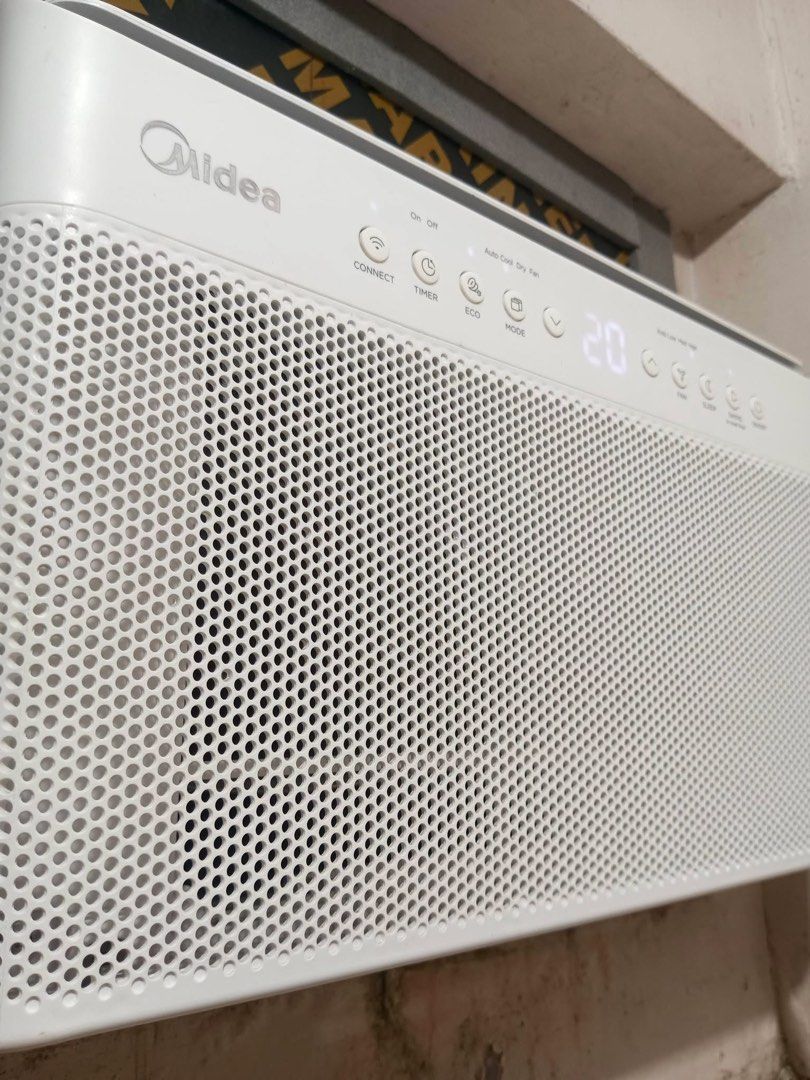 Midea Window type aircon inverter 1.5HP U shape (Category: Air Conditioning and Heating) located in Bulacan. Submitted by lara.culla (Listing ID 1455053116, Image 3). Description: Midea Window Type Aircon Inverter 1.5HP U Shape ✅with remote control can connect via phone ✅well maintained and in excellent working condition ✅no history of repair ✅NO ISSUE ✨ Used for only 1 year: like brand new. Original price around 26-27k Selling for 17, 500 pesos 