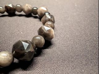 (Category: ) located in . Submitted by timelessfinds_sg (Listing ID 1455011454, Image 1). Description: .